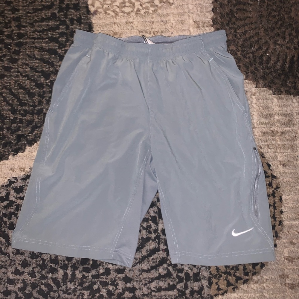 Nike Embroidered Swoosh Shorts Size Small